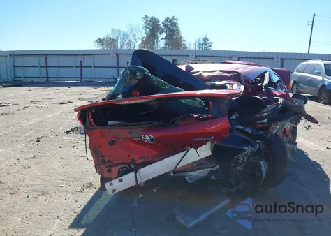 2017 Toyota Prius Four Touring z USA, uszkodzony, nr VIN JTDKARFU3H3528016